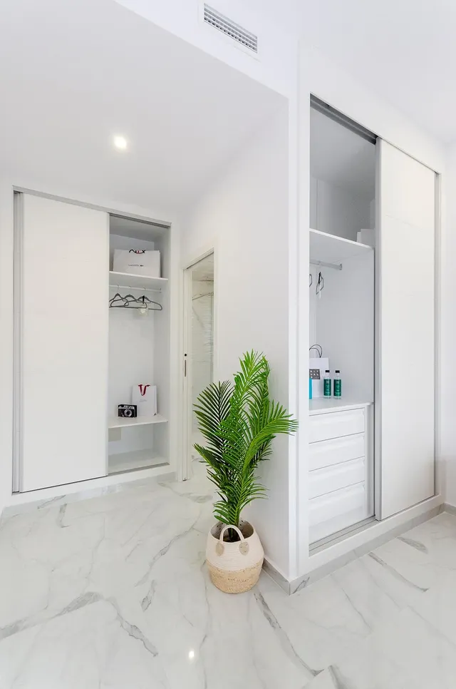 VILLA DE NUEVA CONSTRUCCIÓN DE 3 DORMITORIOS EN TORREVIEJA — 17