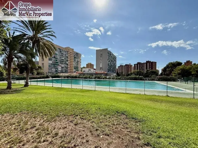 Acogedor Apartamento Reformado en Benidorm con Piscina y Vis - foto 4