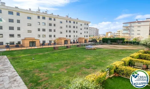 Apartamento de alto standing en Roses a 50 m del mar - foto 4
