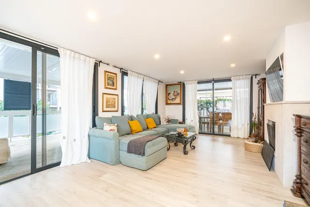 Chalet reformado con piscina, dos apartamentos independientes y garaje en Las Maravillas — 12