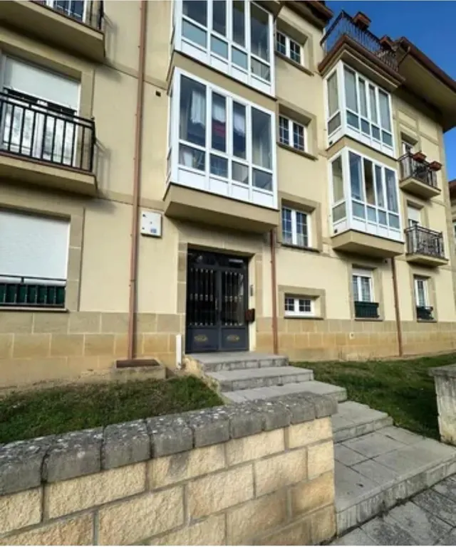 Se Vende Piso con terraza en Valle de Mena — 8