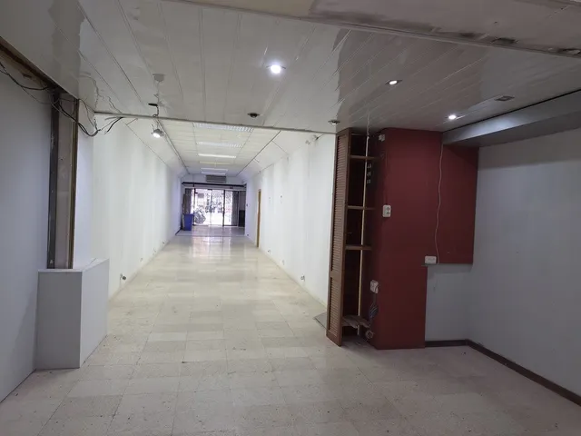 Local comercial en Venta en Barcelona Barcelona SAGRERA — 2