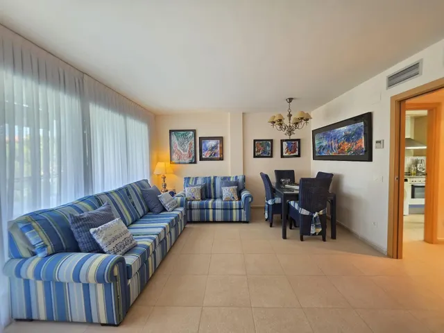 PISO 3 habitaciones A 20 M DE LA PLAYA CON PARKING DOBLE Y TRASTERO — 40