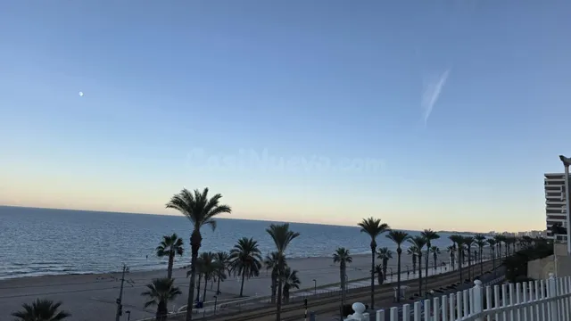 Vive frente al mar en este exclusivo piso en la Playa de Muc