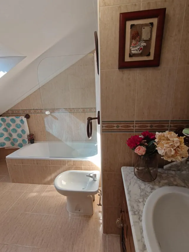 ENAMORATE A UN PESTAÑEO ¡Tu nuevo hogar en Villaobispo te está esperando! ✨ — 37