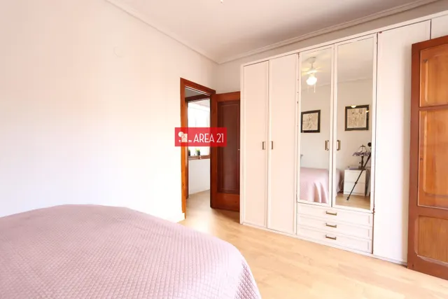 Acogedor Piso en Benaguasil con Magníficas Vistas — 10