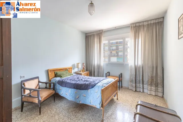 Piso con terraza y gran potencial junto a Camino de Ronda — 9