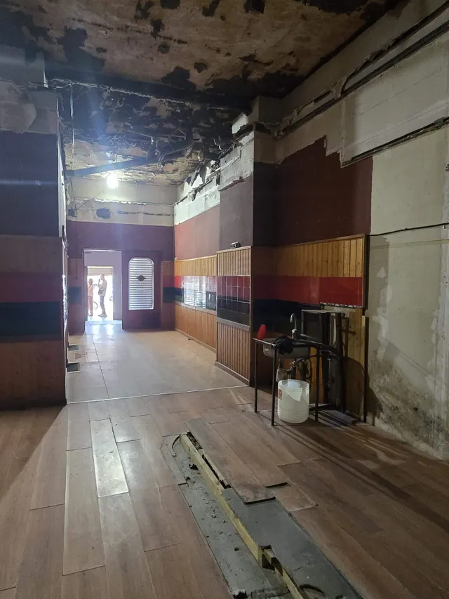 PON TU NEGOCIO DE COMIDA PARA LLEVAR Y OTRO PARA TIENDA EN  SANTA POLA — 23