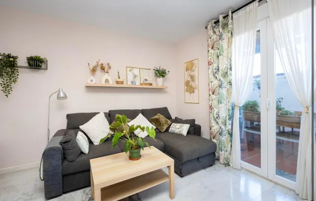 Maravillosa casa  a pocos minutos  andando  al  centro de La Zubia — 7