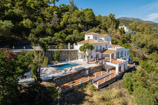 Chalet 6 habitaciones 531m² en venta - El Madroñal — 2