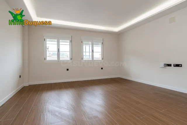 Casa con dimensiones de CHALET en Alfacar, 7 dorm. REFORMA RECIENTE (Sin terminar). — 15