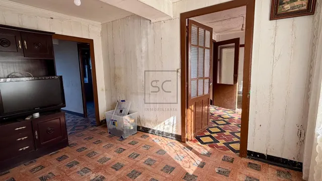 Casa adosada, para reformar en Neda. — 11