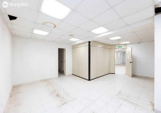 Vivienda de 170 m2 con 5 dormitorios en Gran Vía – Amplia y con gran potencial — 10