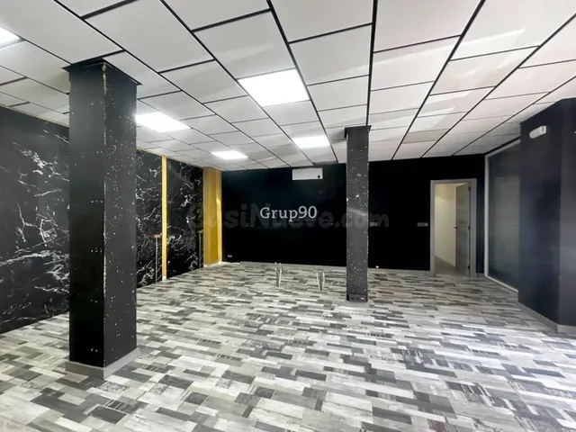 ✨ LOCAL COMERCIAL ESQUINERO CON GRAN VISIBILIDAD ✨ - foto 3