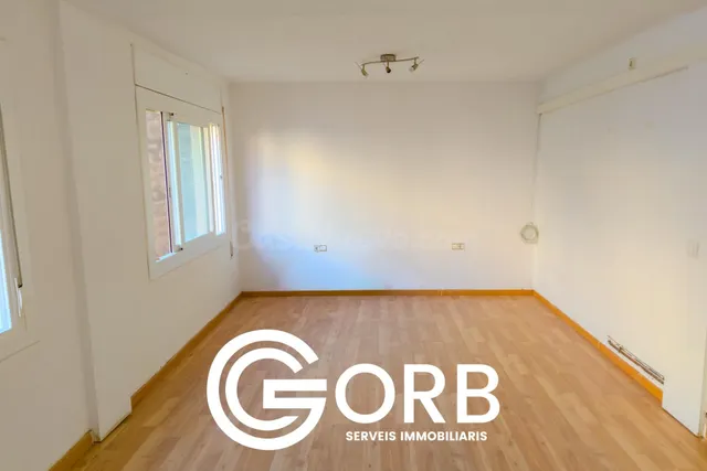 ¡VIVIENDA ACTUALIZADA, LUMINOSA Y LISTA PARA ENTRAR A VIVIR  - foto 4