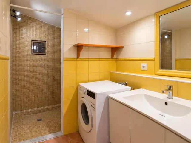 Encantadora casa de pueblo en llubi — 8