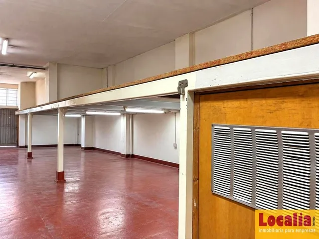 Amplio y versátil local en venta en Santander — 8