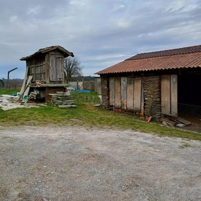 SE VENDE CASA DE ALDEA EN ARZUA PARA REFORMAR — 3