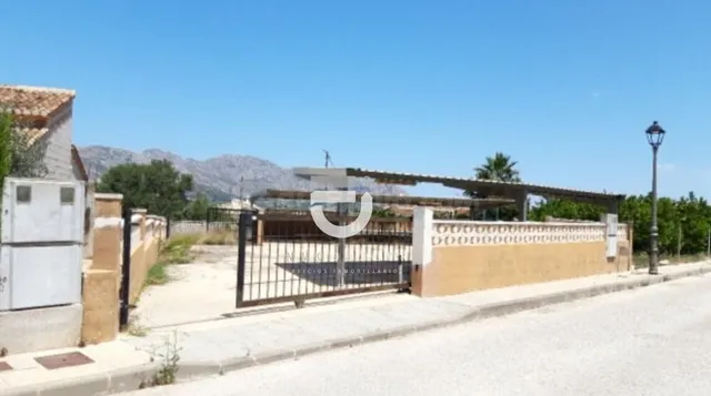 Garaje en Benidoleig (Alicante)