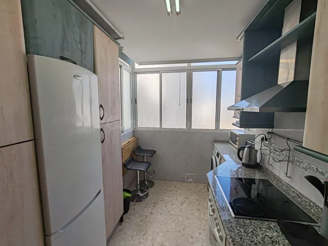 PISO EN ALQUILER SÓLO PARA ESTUDIANTES - foto 5