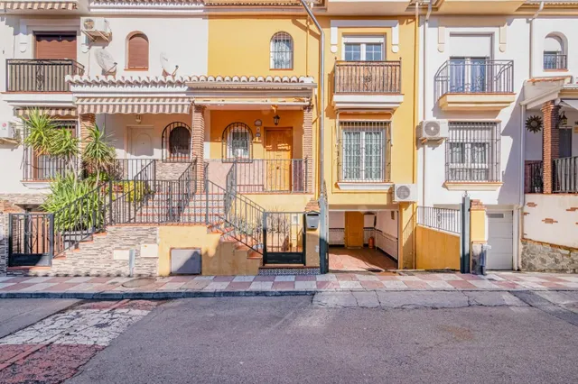 Preciosa casa en Cullar Vega