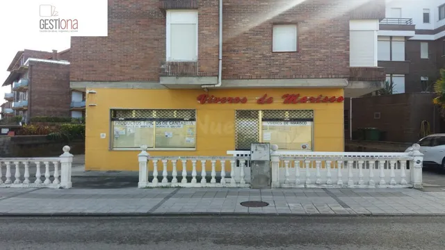 LOCAL COMERCIAL EN EL CENTRO DE ISLA. — 2