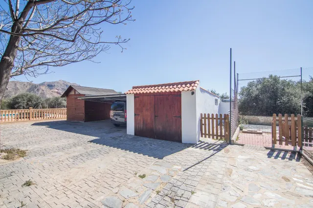 ¡chalet con piscina y gran parcela en Redován! — 14