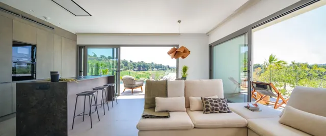 Lujosas villas de diseño exclusivo de 3 dormitorios en un campo de golf — 2