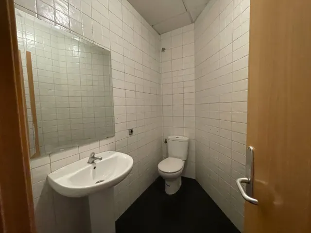 ALQUILER COMERCIAL EN EL CENTRO DE ANTEQUERA — 16