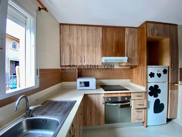Dúplex en el raiguero de poniente, todo nuevo a estrenar. Dispone de planta sótano con un gran salón — 5