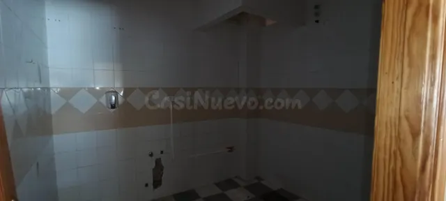 CASABANCO VENDE LOCAL COMERCIAL Y VIVIENDA EN CASATEJADA - foto 5