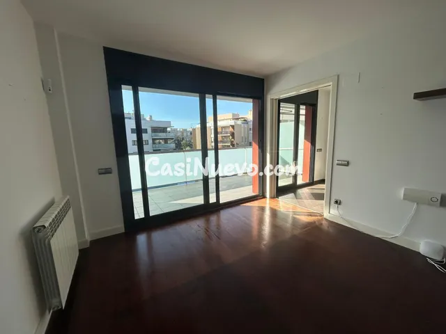 Precioso piso 3 hab con Piscina, Parking y trastero - foto 3
