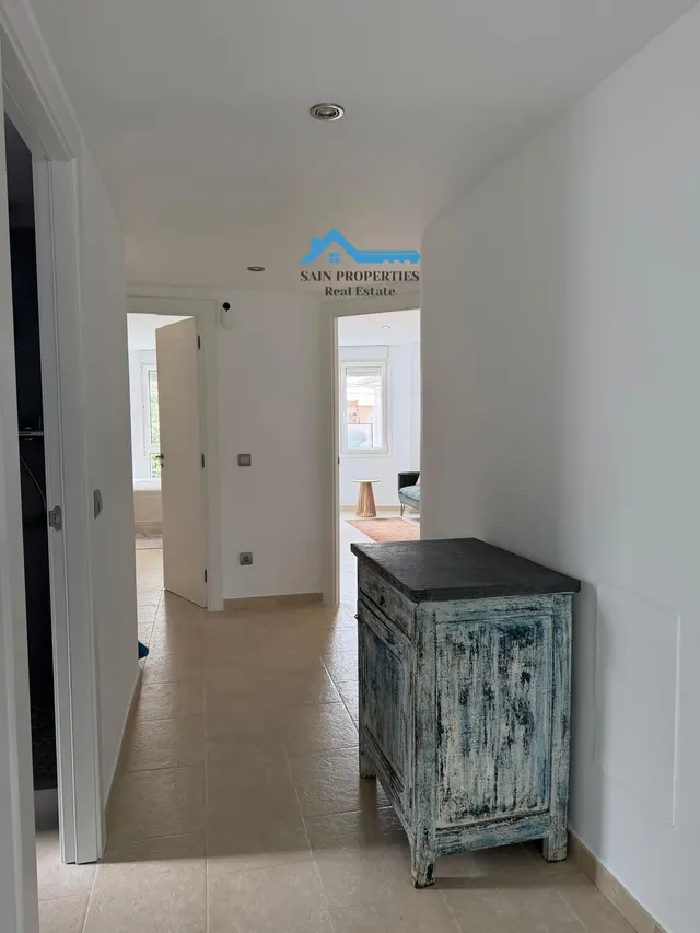 Exclusivo apartamento reformado con vistas al mar y acceso directo a la playa en Cap Negret, Altea — 35