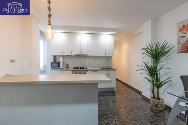 Ático reformado con ascensor, terraza y chimenea, listo para - foto 2