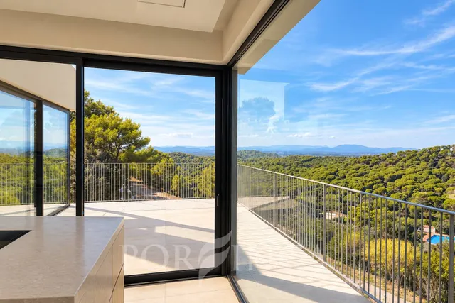 Exclusiva villa moderna con piscina cerca del centro de Begur — 10