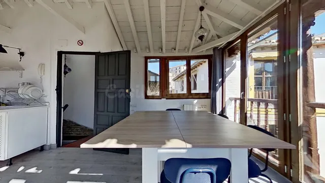 Edificio turístico con cambio de uso a Hostal — 18