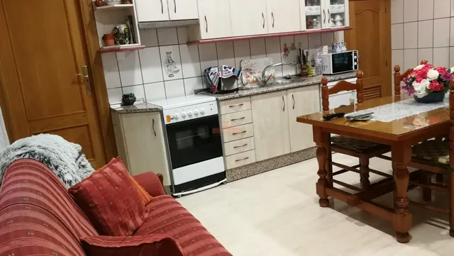 SORPRENDENTE...SE VENDE CASA DE LUJO INDEPENDIENTE, CON LOCAL, A 3 MINUTOS DEL CENTRO DE ALBACETE — 34