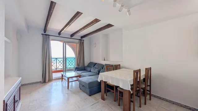 PLANTA 13 CON VISTAS AL MAR EN TORREVIEJA — 12