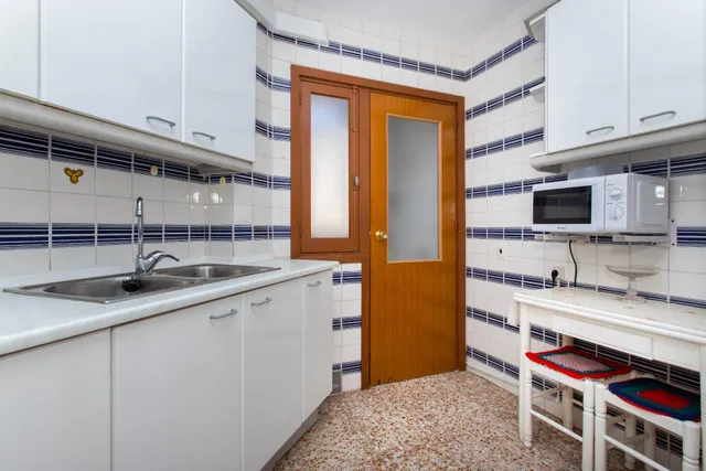 Ático de 3 dormitorios en Playa del Cura, Torrevieja. — 31