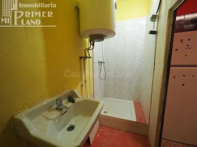 LOCAL COMERCIAL EN EL CENTRO DE TOMELLOSO, POR SÓLO 250 € /M - foto 5