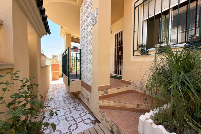 MAGNIFICO BUNGALOW DE PLANTA BAJA CON PISCINA COMUNITARIA, IDONEO COMO VACACIONAL — 3