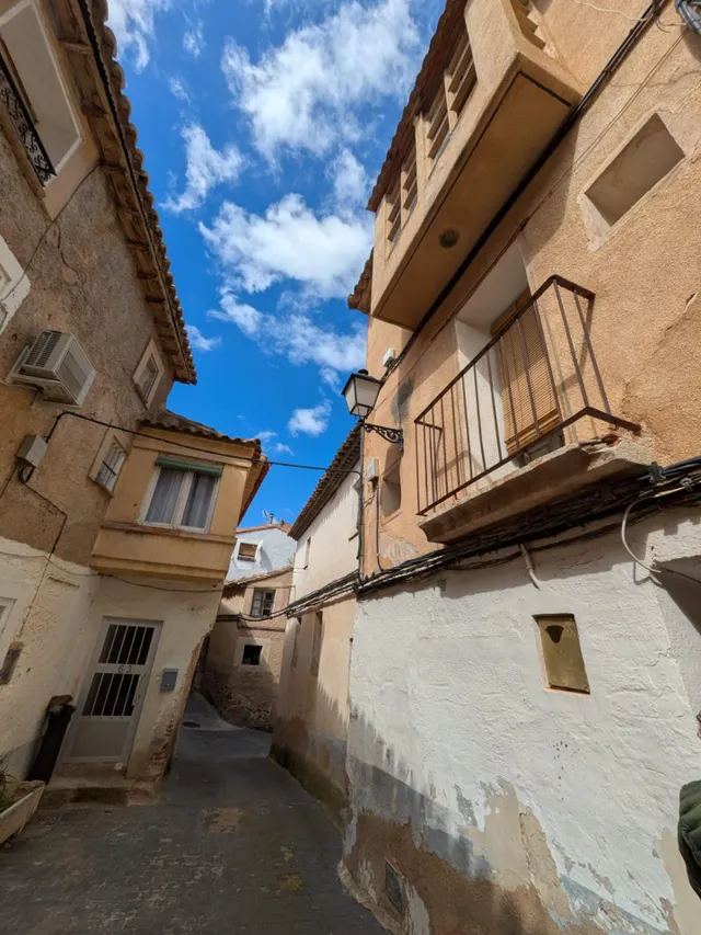 CASA DE 316m2 construidos en el bonito pueblo de Moros, proximo a Calatayud — 43