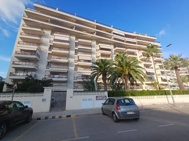 APARTAMENTO  ALQUILER TEMPORAL HASTA EL 30 DE JUNIO — 42