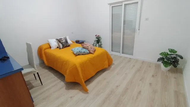 ESPECTACULAR CASA EN ESQUINA EN LA ZUBIA — 24
