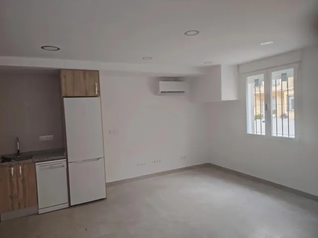 ALQUILER TEMPORAL PISO REFORMA INTEGRAL EN OTURA — 9