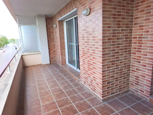 Amplio y Luminoso Piso en Venta en Amposta - Zona Xiribecs