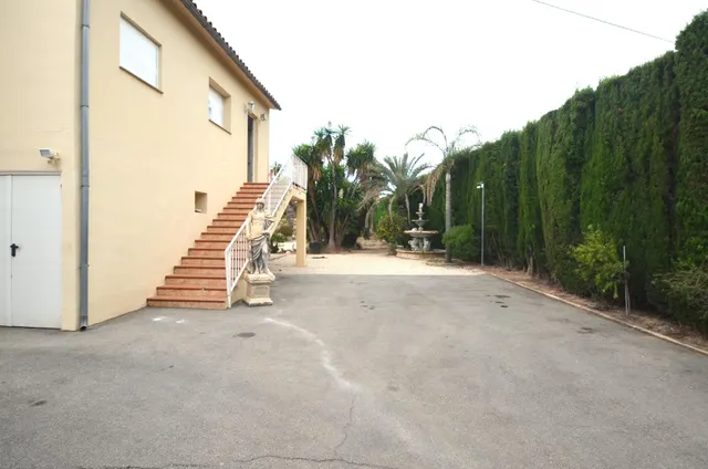 SE VENDE MAGNIFICA VILLA EN LA NUCIA — 43