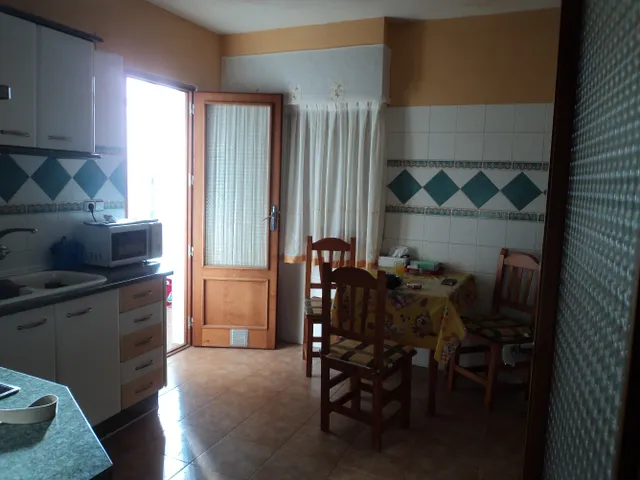 Piso para entrar a vivir en pleno centro de la Roda. — 30