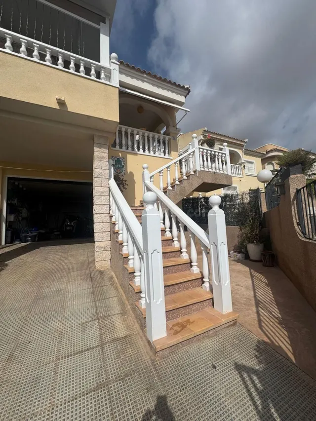 Dúplex 3 habitaciones en venta - La marina — 3