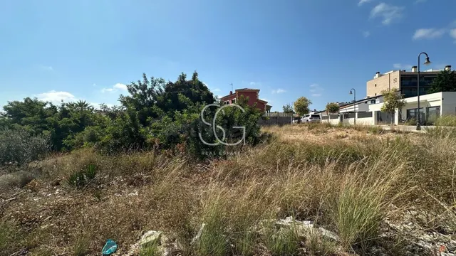 Descubre el terreno de tus sueños en El Francaset, Roda de B - foto 2